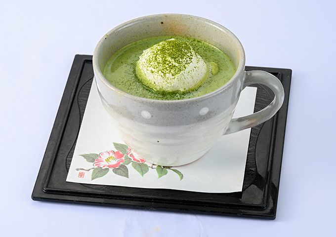 〈UCCカフェプラザ〉 京都宇治抹茶ミルク(温・冷)