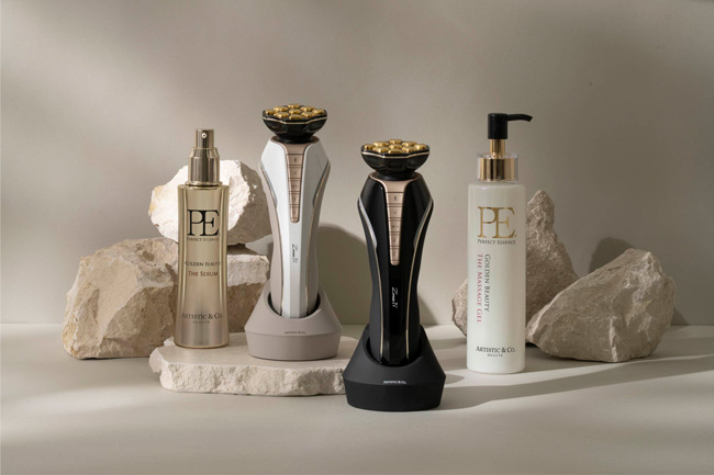 美顔器　肌のアイロン！大人気！【祝！美顔器部門1位【7冠】神戸製薬 ARTISTIC＆CO.BEAUTE〉POP-UP SHOP 【大丸神戸店】