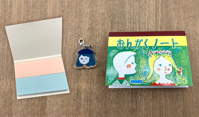 紙フェス限定オリジナルチャーム、神戸ノート付箋(おんがくノート表紙)