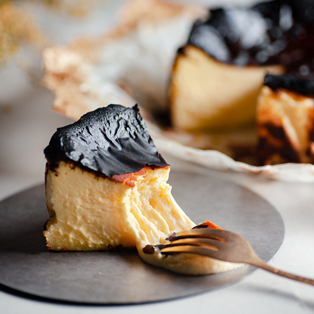 バスクチーズケーキ