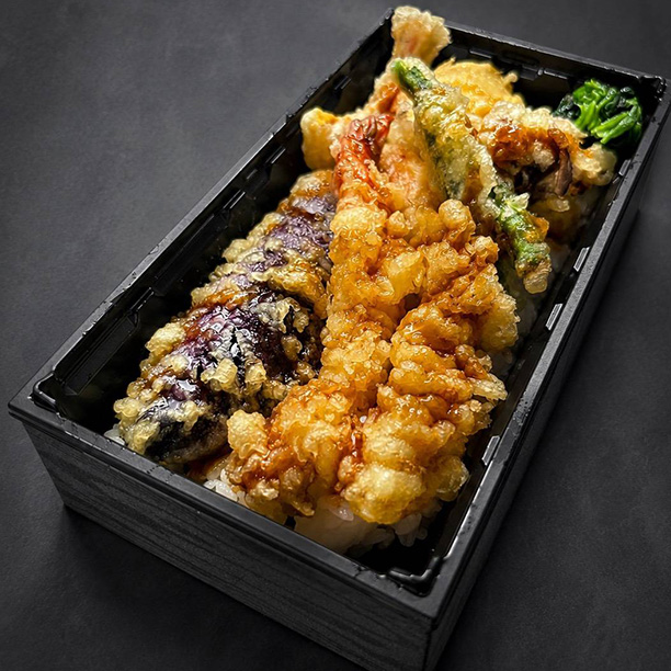 秋の野菜と海老天丼