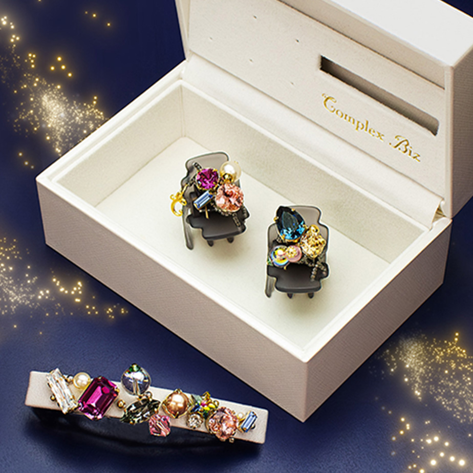 1階〈コンプレックス ビズ〉