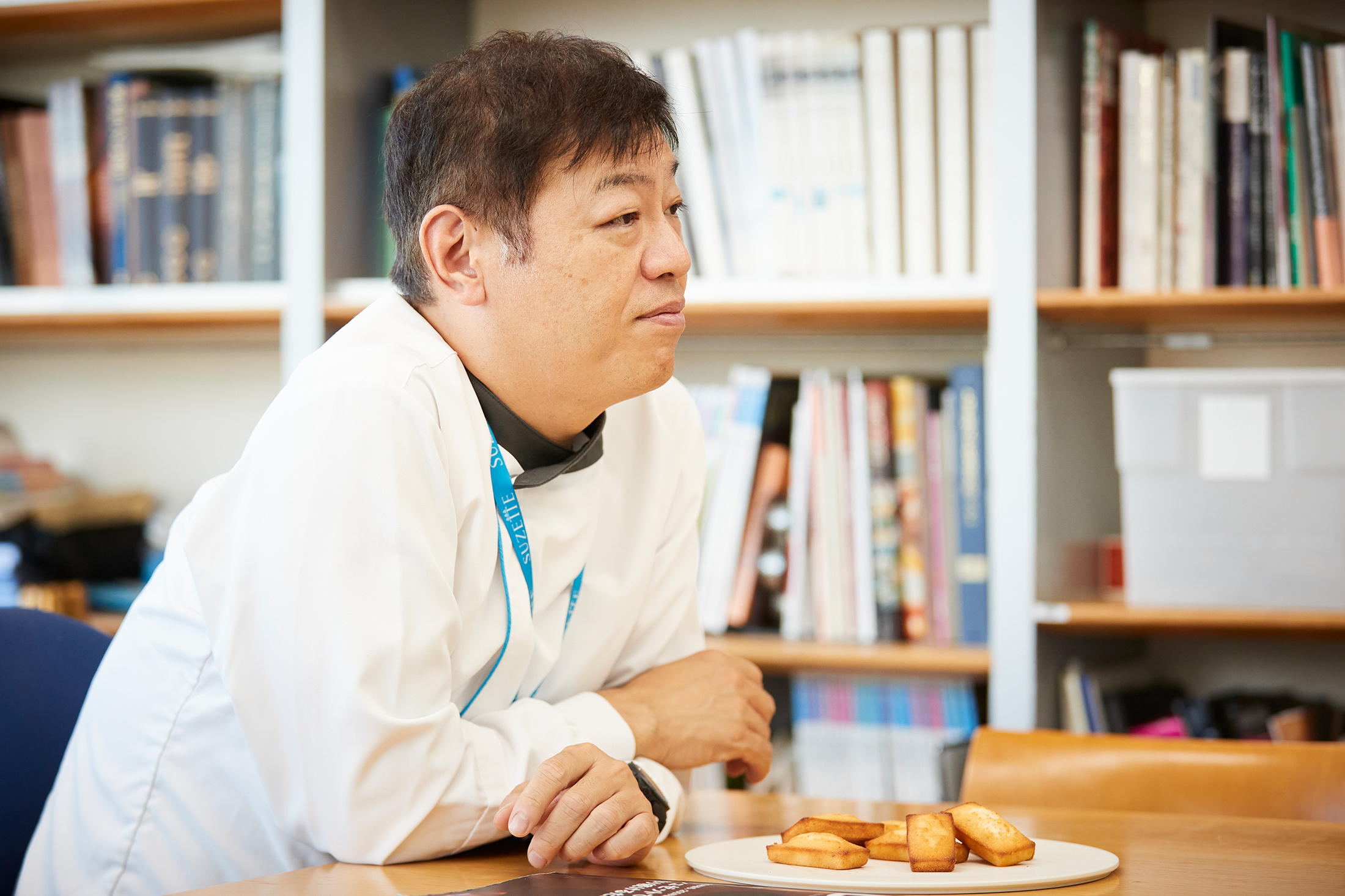 駒居崇宏さんは、洋菓子世界大会では団長として日本チームを牽引して世界第1位に導いた、世界が認めるトップパティシエという顔も持つ。