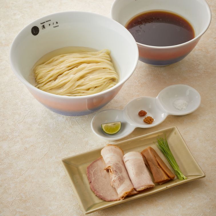 〈Nippon Ramen 凛 離れ produced by Lab Q〉