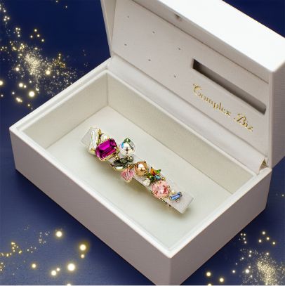 〈コンプレックス ビズ〉