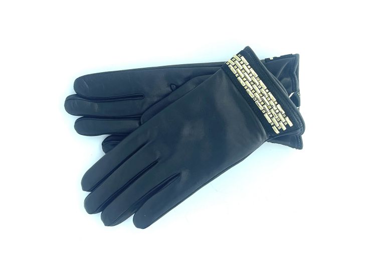 〈セルモネータ〉