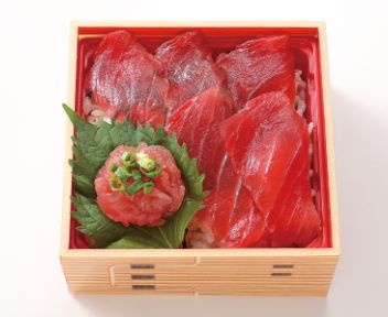 〈中与志〉さばきたて鉄火丼