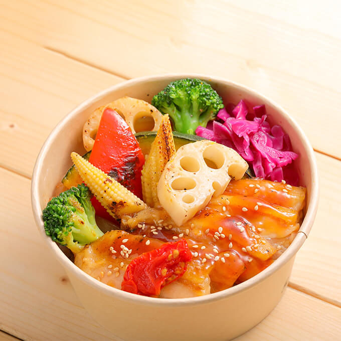 大丸札幌店のどんぶりグランプリ アウルズデリごちそうベジBoul~照り焼きチキンとグリル野菜~