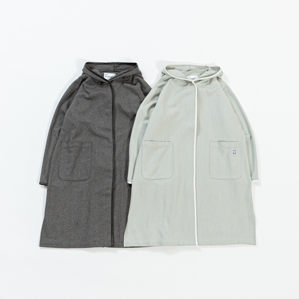 Piping hood coat
