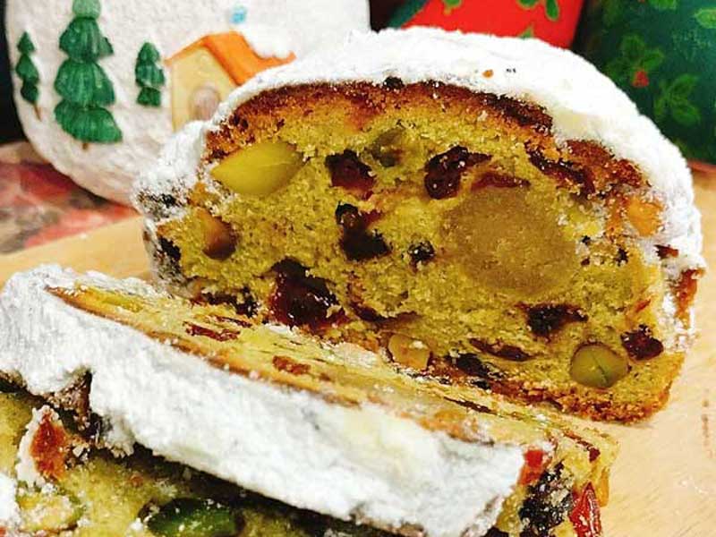 ピスタチオのシュトーレン 断面