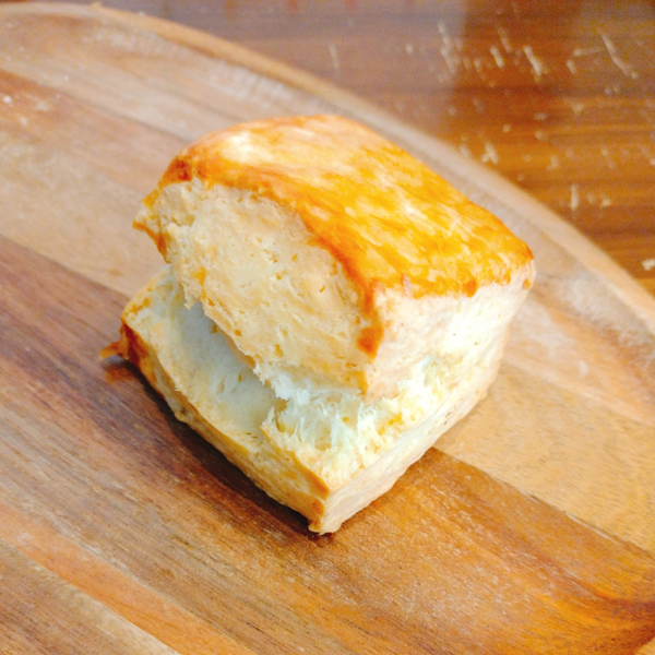 北海道産小麦のチーズスコーン