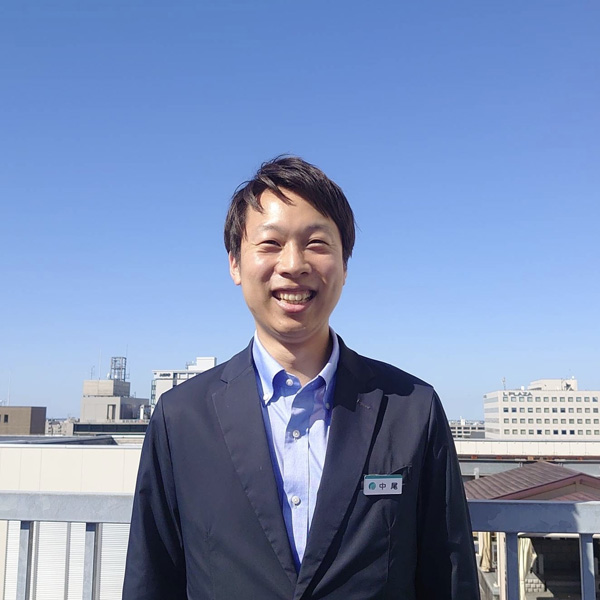 取材者