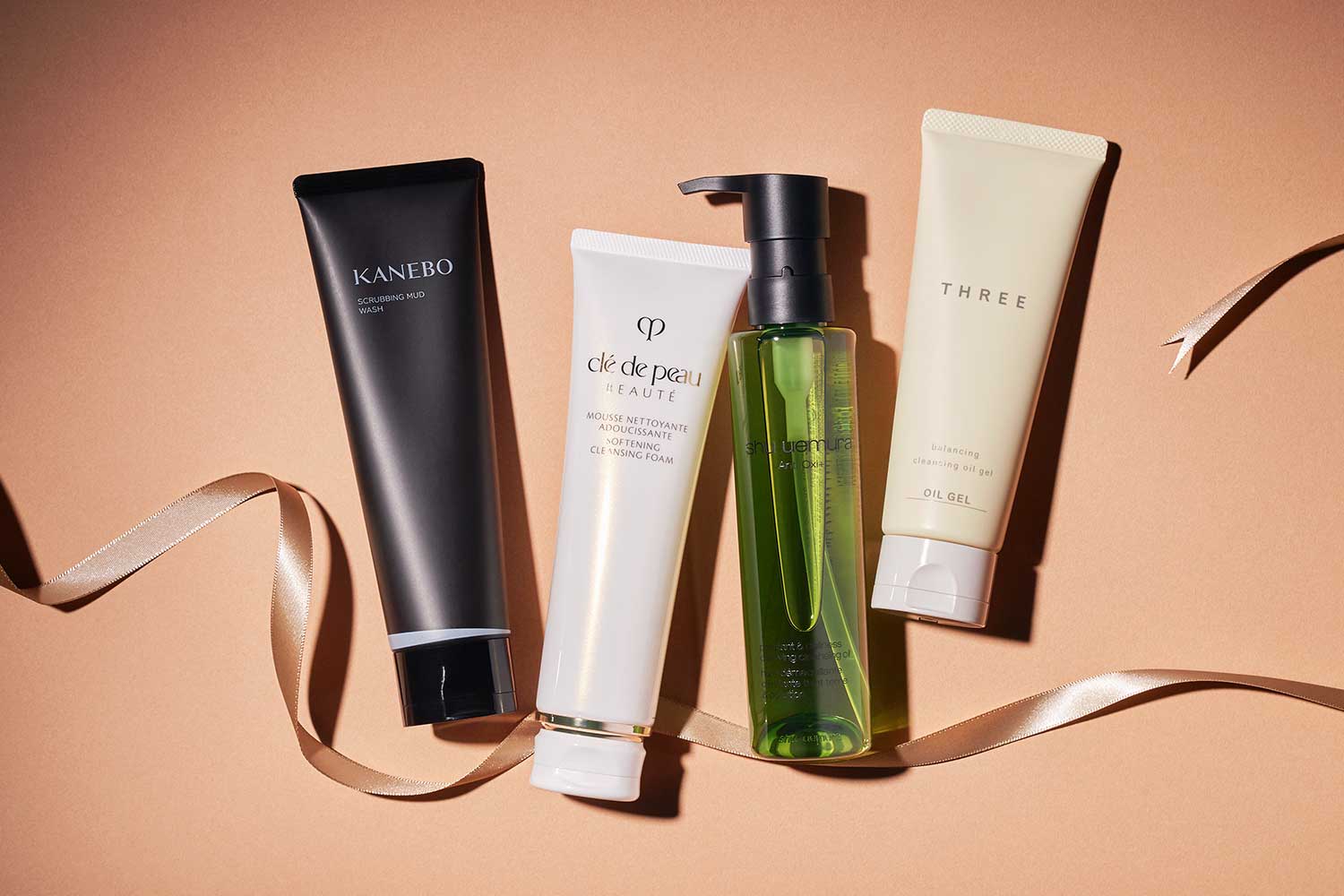 【新品】THREE　クレンジングオイル　ボディウォッシュ　セット　ギフトボックス THREE クレンジング オイル \u0026 ウォッシュ セット | ギフトセット