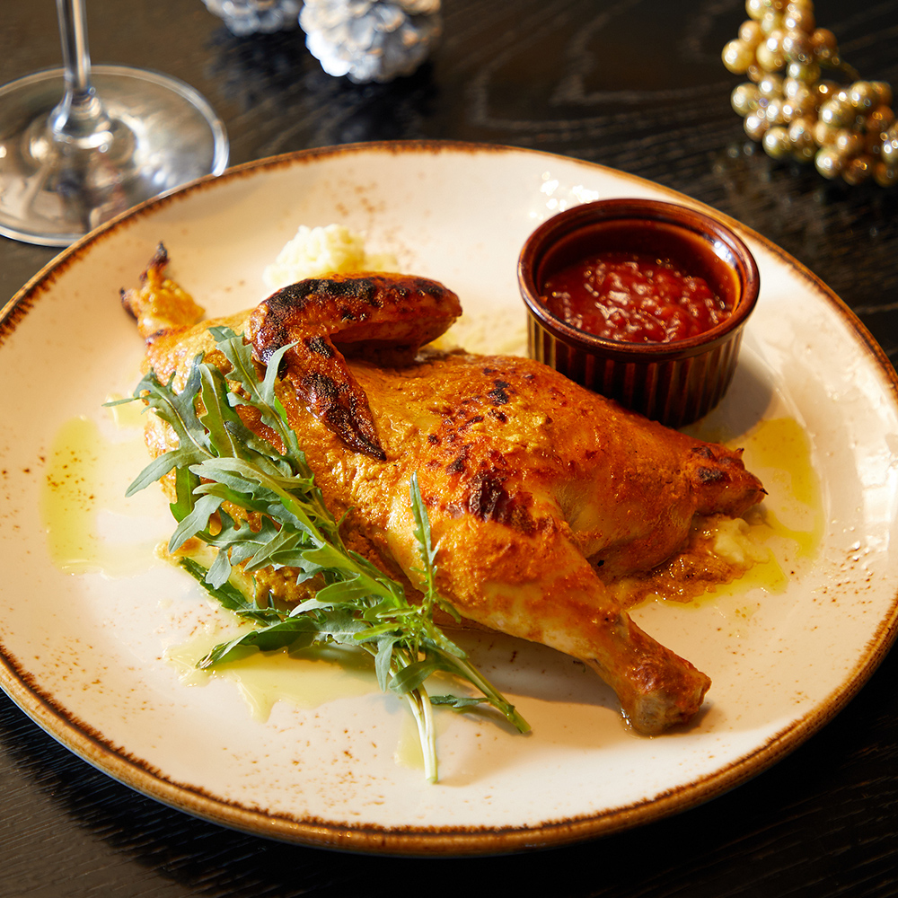 〈トゥッフェ テラス イート〉