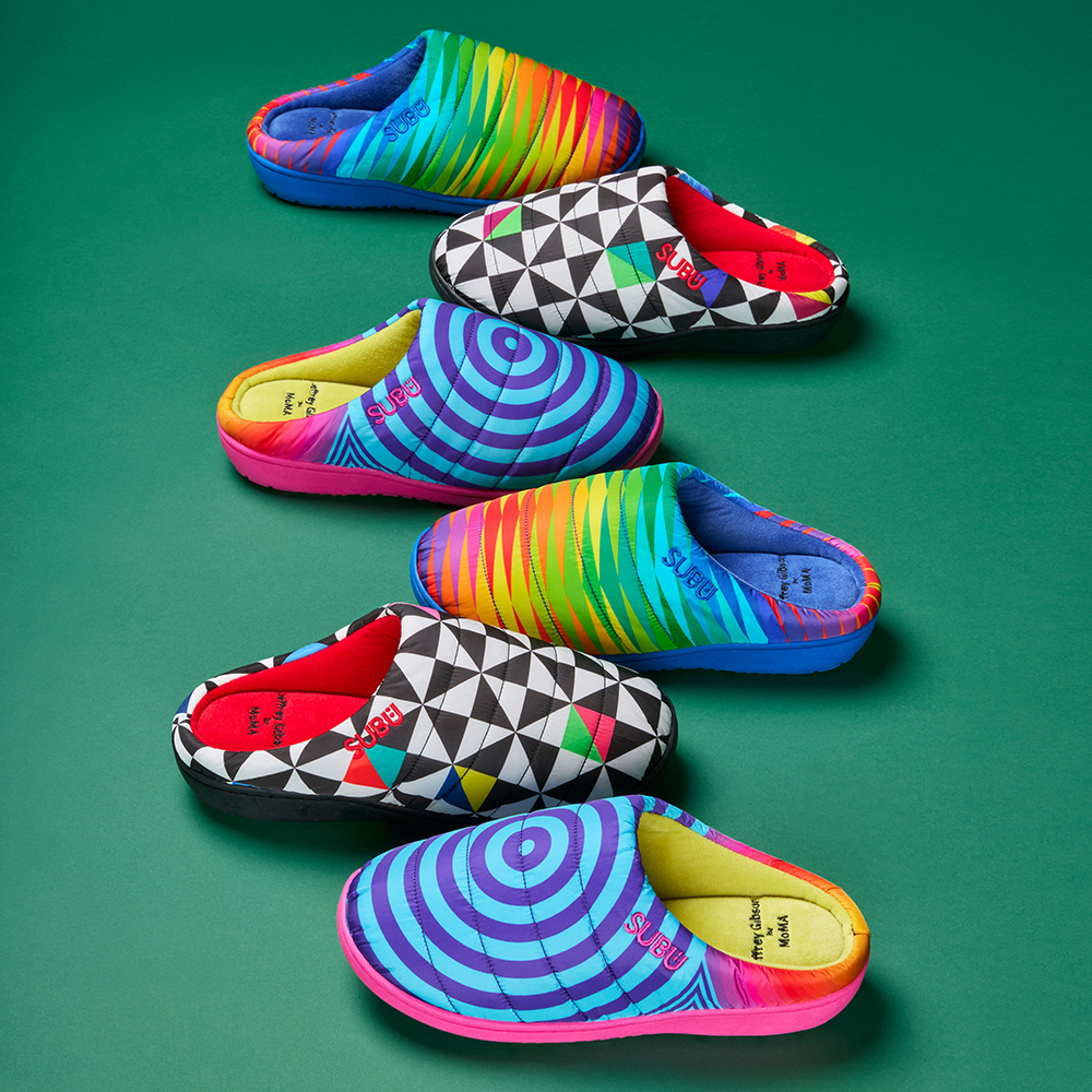 〈MoMAデザインストア〉