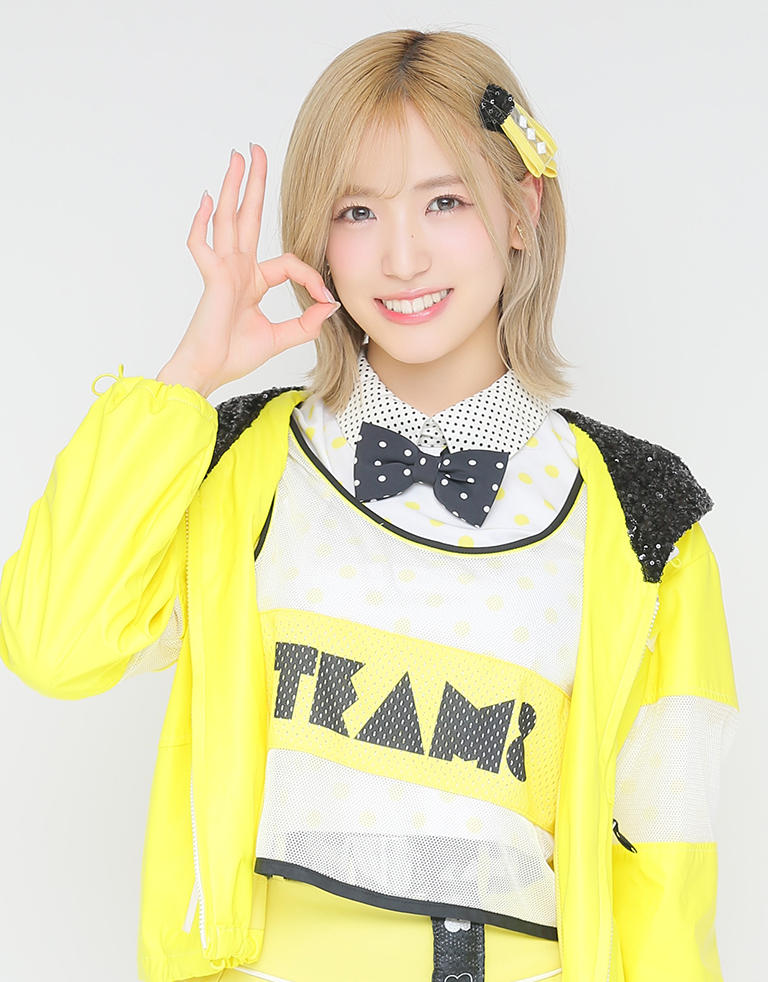 AKB48 大丸東京店ミニ衣装展 恋するフォーチュンクッキー 衣装生地 シュシュ AKB48「恋チュン」衣装が大丸東京店に大集合！ ミニ衣装展 第2弾