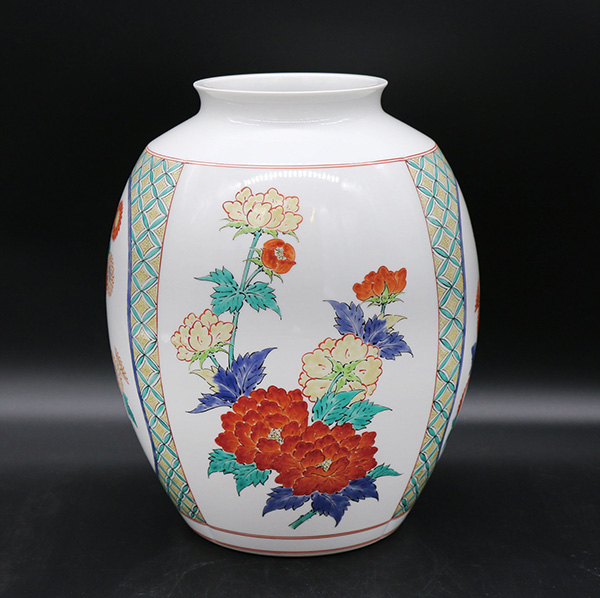 十四代酒井田柿右衛門