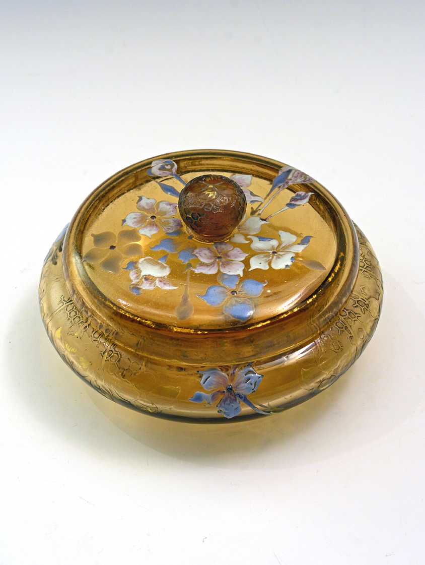 ガレ「紫陽花文蓋物」 