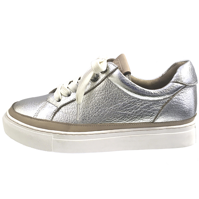 〈サヤ〉厚底スニーカー