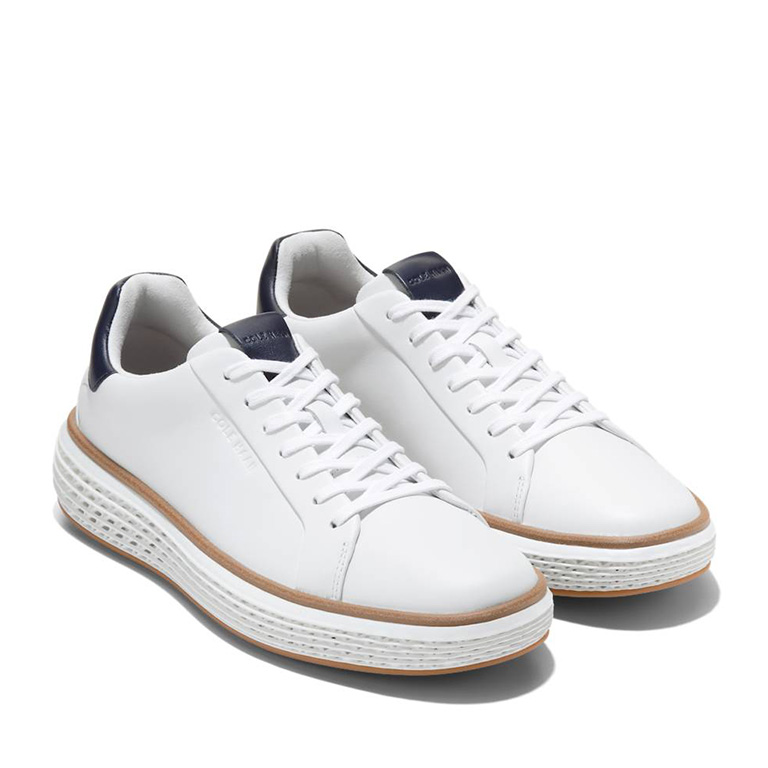 〈コールハーン〉スニーカー／42282