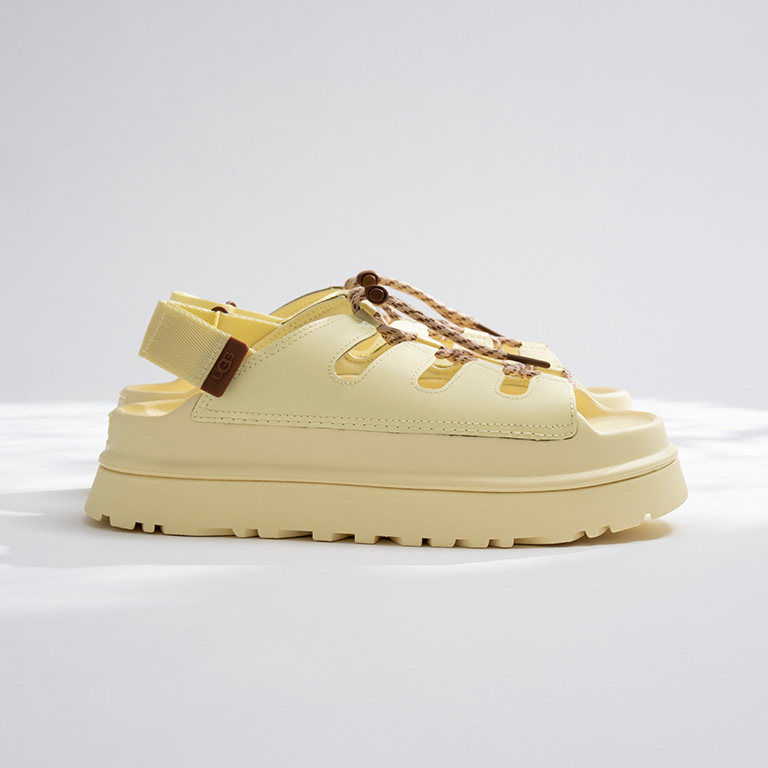UGG for emmi UGG for emmiGOLDENGLOW TOGGLE