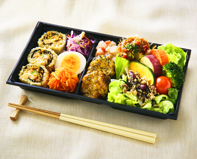 〈いとはん〉1/2日分の野菜が摂れる和さらだ弁当