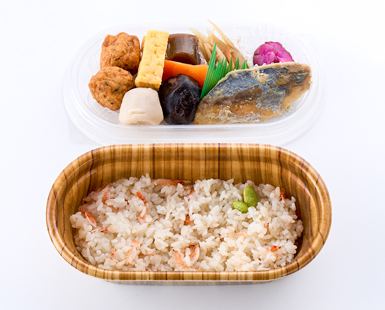 〈おかず本舗　佃浅〉季節ご飯の2段弁当（鰆西京焼き）