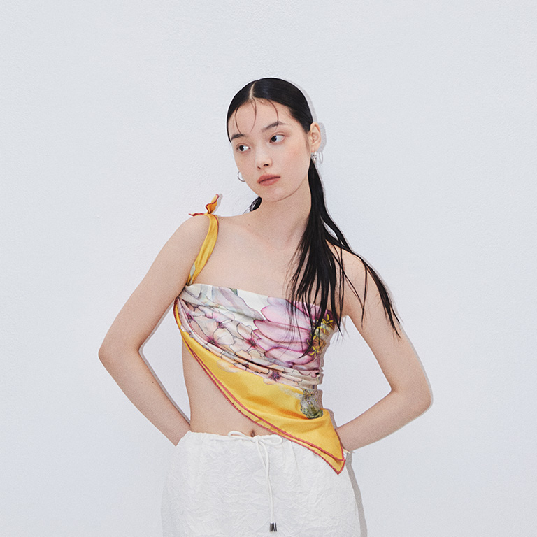 〈SWASH  LONDON〉シルクスカーフ