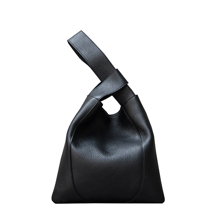 〈ペッレモルビダ〉