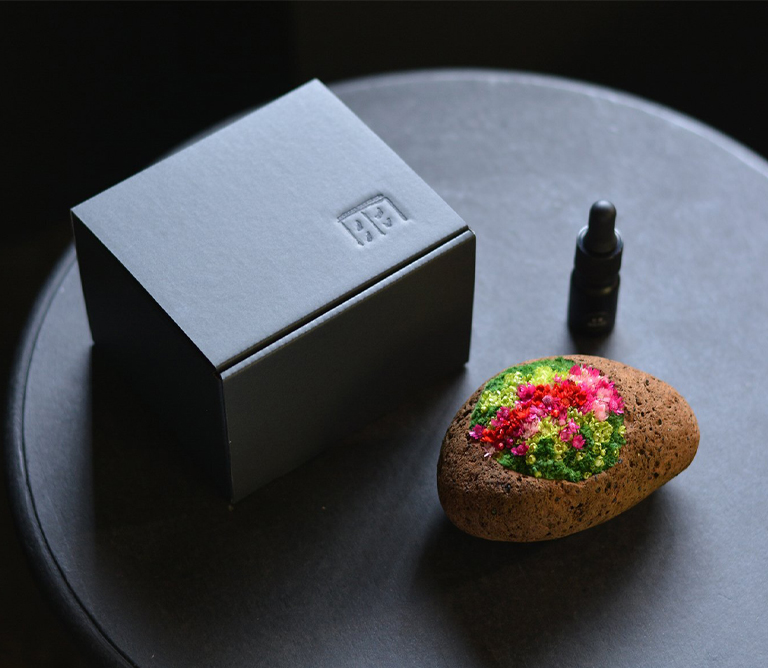 〈Otonami Lounge Tokyo〉【雨 ame art products】景色風