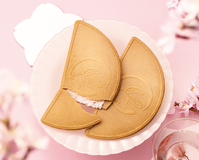 〈鎌倉五郎本店〉鎌倉さくら茶半⽉