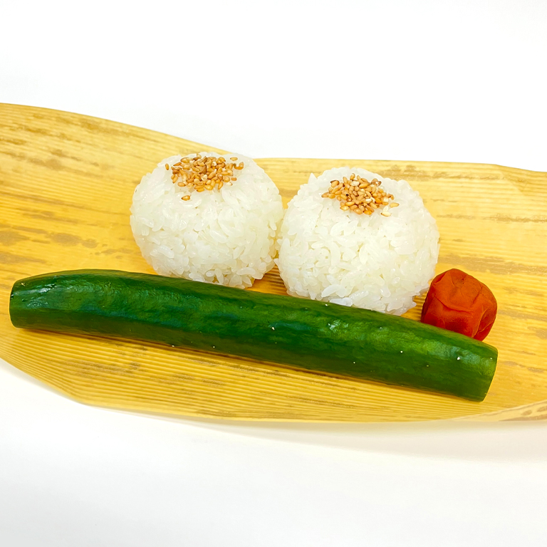 〈米屋のおにぎり屋〉きゅうり浅漬け弁当