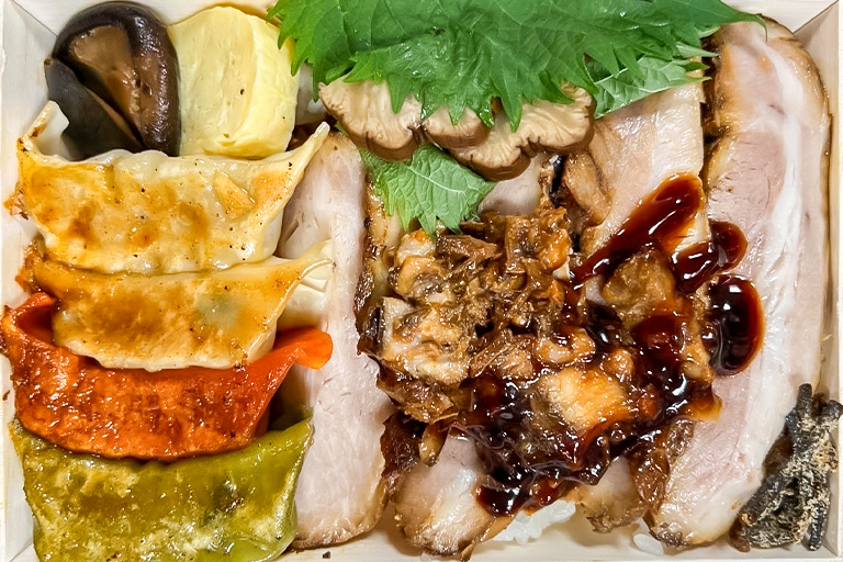 チャーシュー・餃子弁当