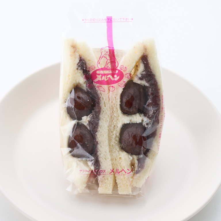 〈メルヘン〉渋皮栗おぐら生クリーム