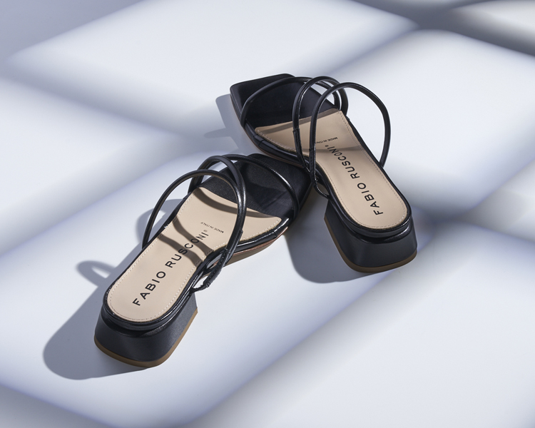 sandals_buyers_selection_dummy_01.jpg