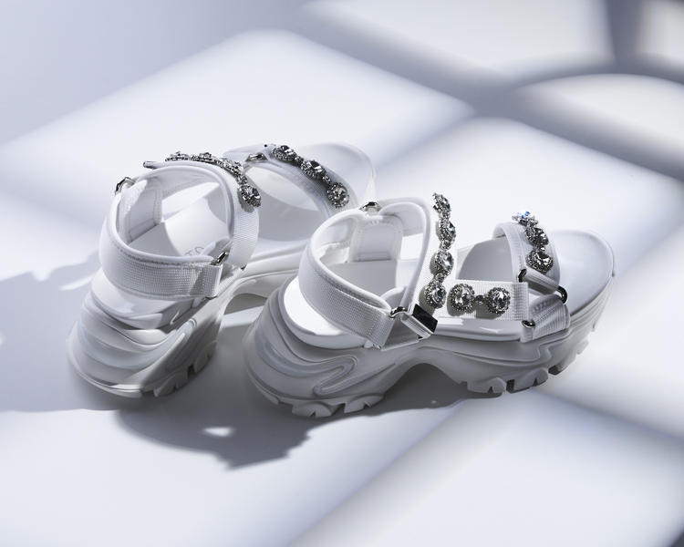 sandals_buyers_selection_dummy_01.jpg