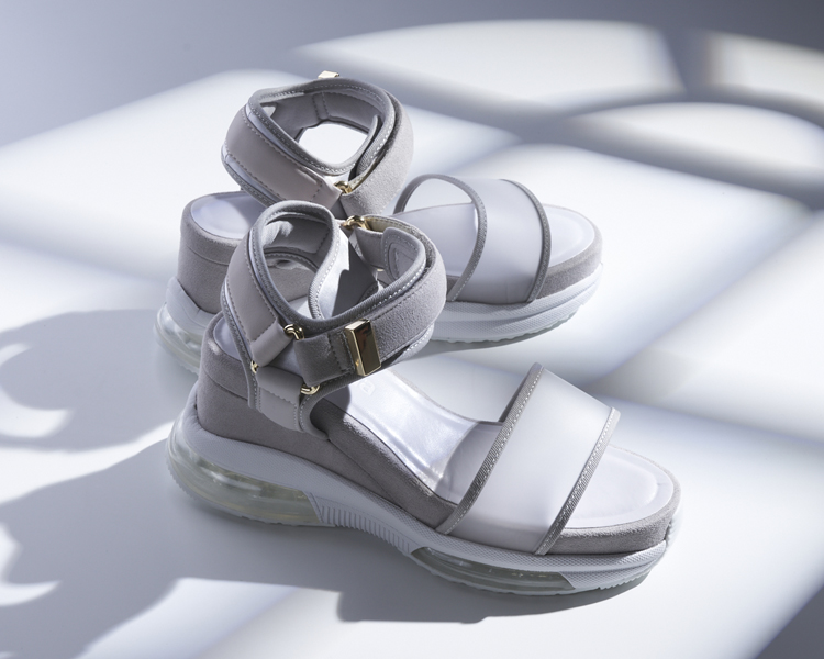 sandals_buyers_selection_dummy_01.jpg