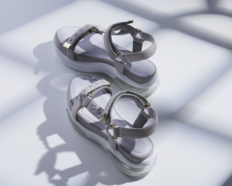 sandals_buyers_selection_dummy_01.jpg