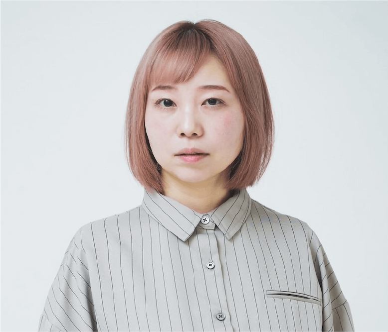 石野まゆ