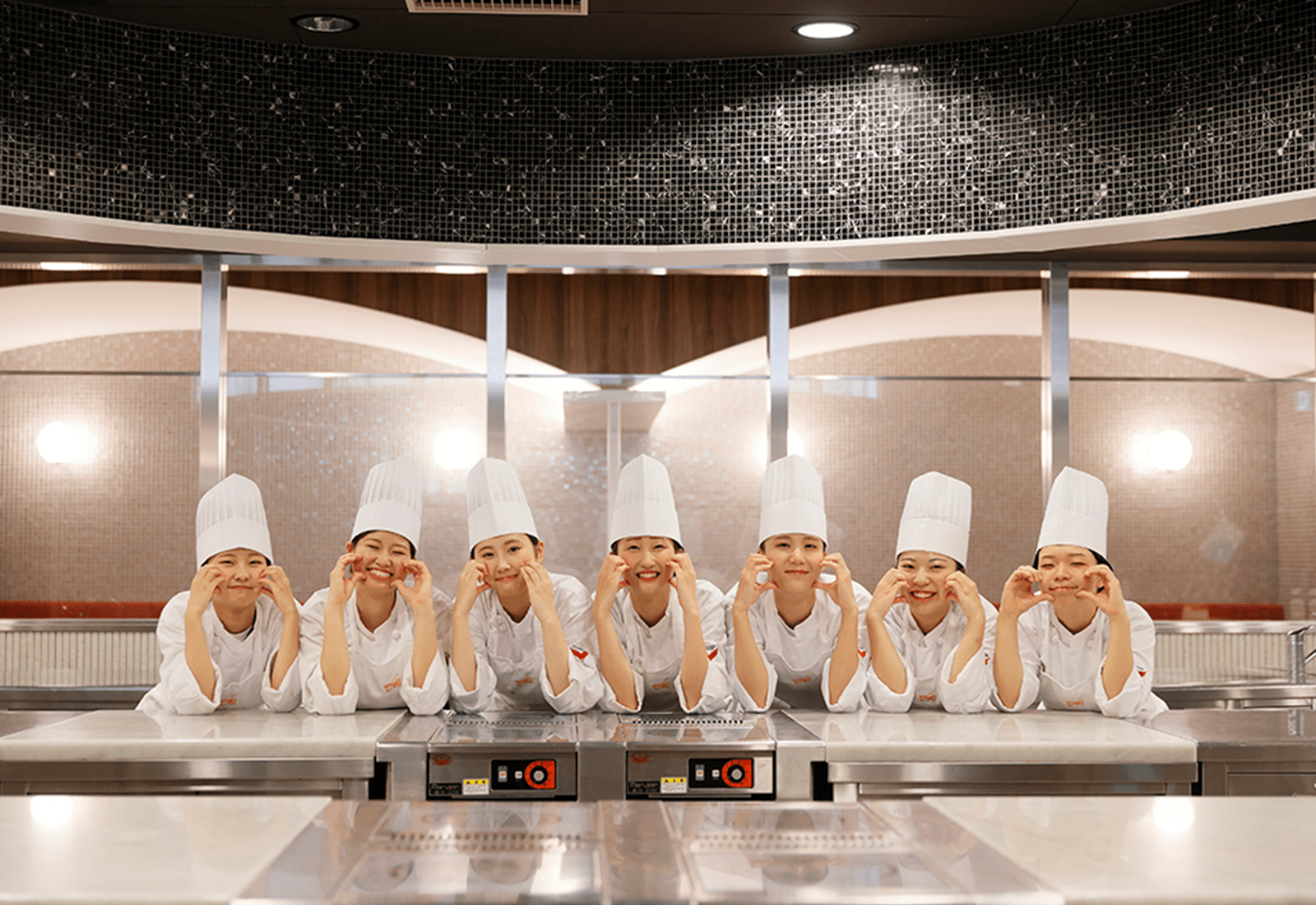 大阪調理製菓専門学校 ecole UMEDA