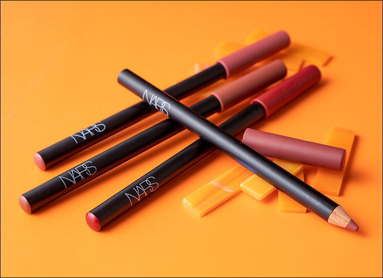 〈NARS〉リップライナー
