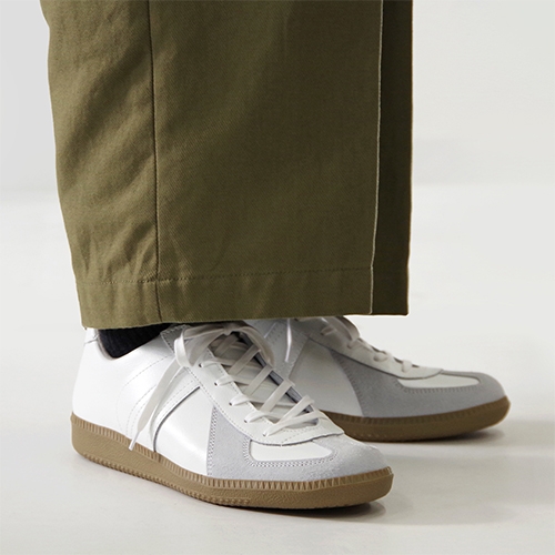〈GERMAN TRAINER〉1183F