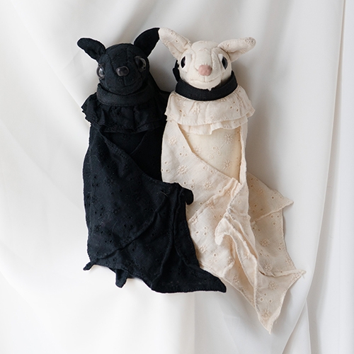 〈agumi〉Fruit bat