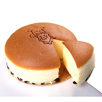 〈りくろーおじさんの店〉焼きたてチーズケーキ