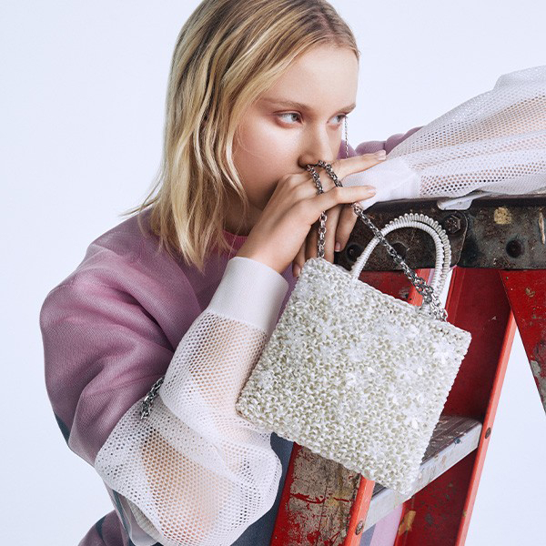 〈ANTEPRIMA/WIREBAG〉2026年春夏コレクション