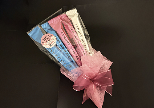 〈アーモンドマイスター〉母の日ブーケ