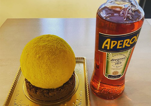 コーヒー、紅茶はもちろん、スパークリングワインなどのお酒も