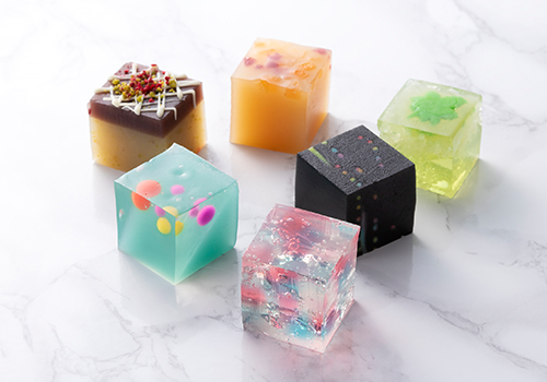 パクッといくつも食べられそう。一口サイズの洋菓子いろいろ