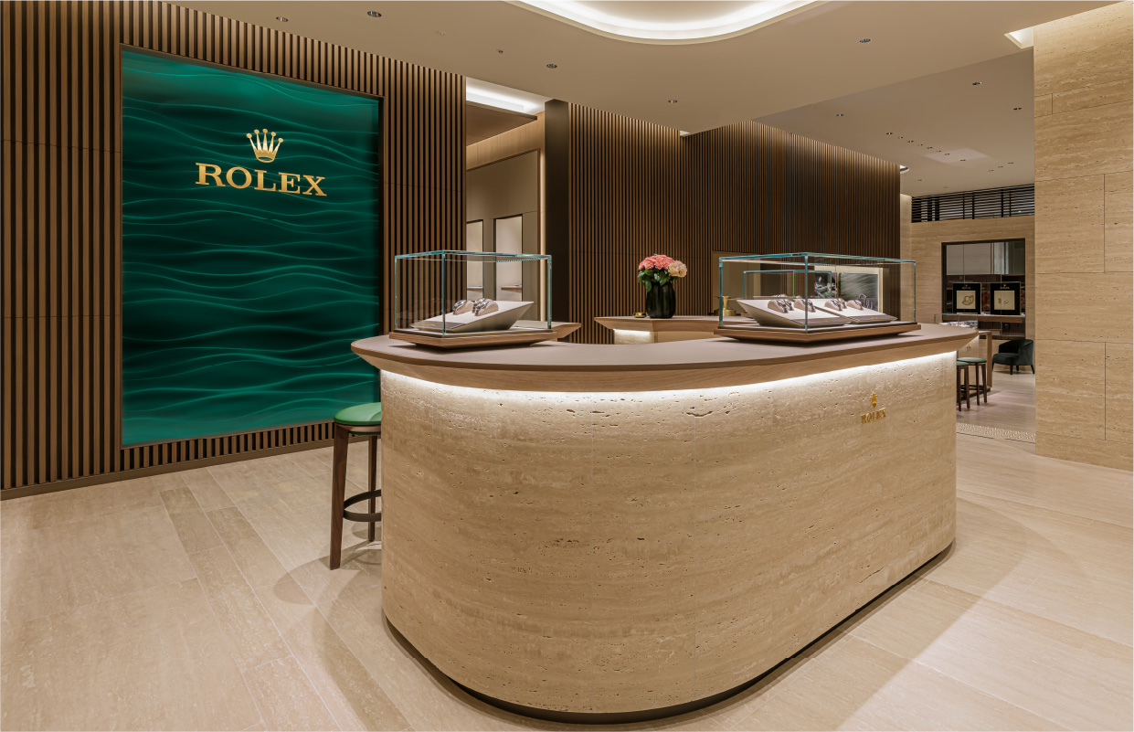 ROLEX店内